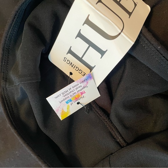 Hue Ultra Leggings with Tummy Control - Picture 4 of 7